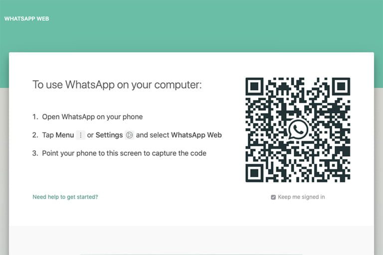 Screenshot of WhatsApp desktop application with QR to link accounts.